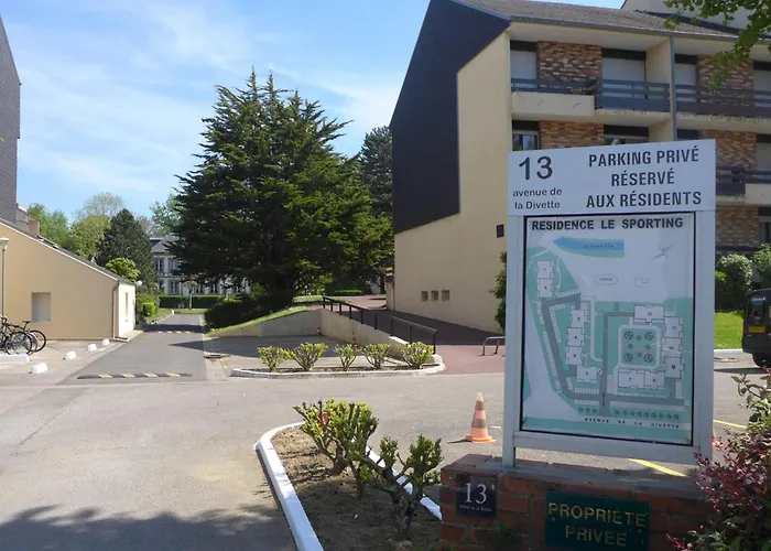 Le Sporting-16 By Interhome Appartamento