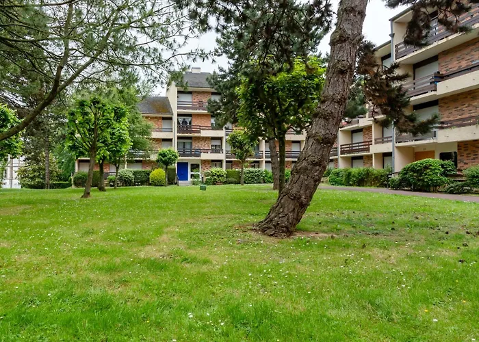 Le Sporting-16 By Interhome